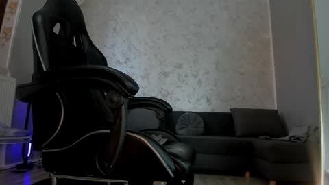 Ivy bellee online show from February 22, 11:46 am