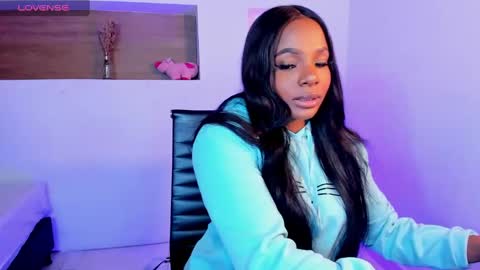 Snapshot of ivybliss8 chatting on February 20, 11:53 am i v y b l i s s online show from February 20, 11:53 am