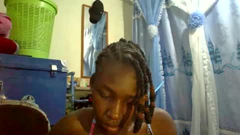 ivyk_ online show from March 1, 8:02 pm