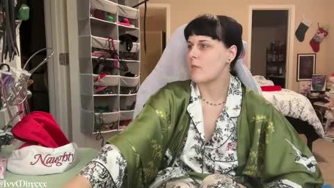 Ivy Minxxx online show from December 25, 10:16 pm