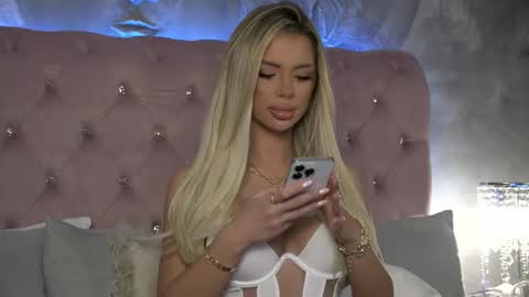  Ivy  online show from December 22, 6:31 am