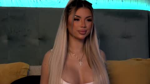  Ivy  online show from March 6, 5:35 am