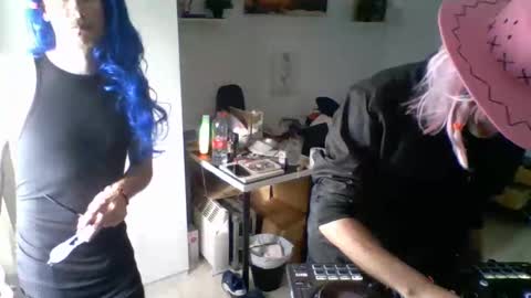 Casandro online show from April 24, 7:32 am