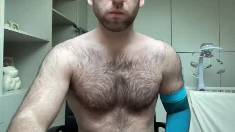 izylduur online show from February 27, 7:30 am