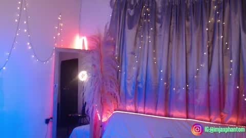 Snapshot of j_a_x_x_x_o_n chatting on October 16, 9:31 am Hey im Jaxxxon check my info     online show from October 16, 9:31 am