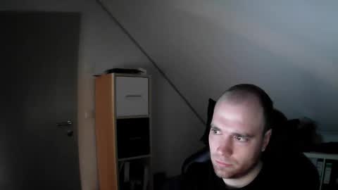 here4y online show from February 9, 7:45 am