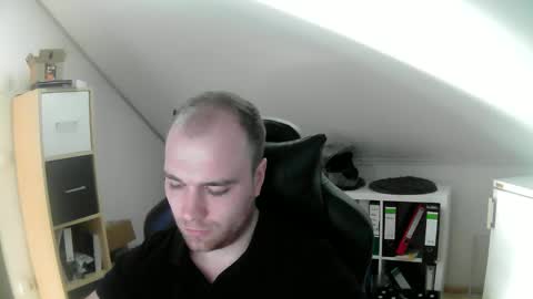 here4y online show from January 17, 12:03 pm