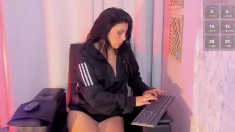 Jade West online show from May 29, 12:03 pm