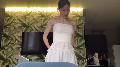 eustoma3 online show from July 17, 5:04 pm