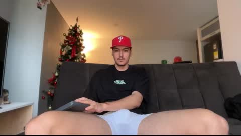 INDEPENDENT MODEL online show from December 22, 11:50 am