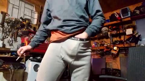 Dess online show from December 21, 1:47 am