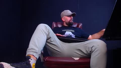 Snapshot of jackethann chatting on October 13, 4:58 am JackEthan online show from October 13, 4:58 am