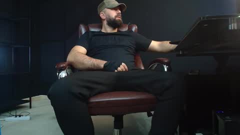 Snapshot of jackethann chatting on December 20, 6:29 am JackEthan online show from December 20, 6:29 am