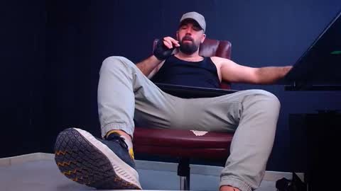 Snapshot of jackethann chatting on October 17, 5:11 am JackEthan online show from October 17, 5:11 am