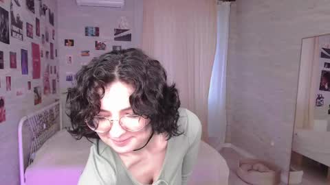 JackieApplePie online show from May 29, 9:18 am