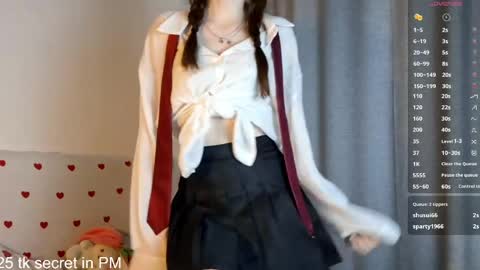 Lisa online show from May 5, 1:50 pm
