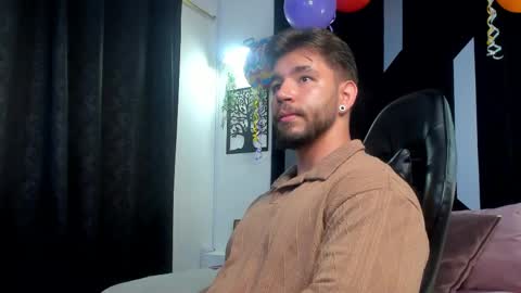Jckson Stifler online show from May 2, 5:52 pm