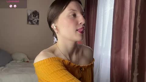 Lillian online show from June 4, 5:13 am