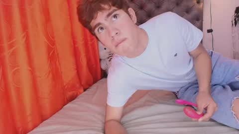 jacobelord online show from April 8, 3:04 pm