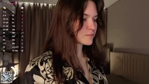 Jessie gift for every fan club member online show from April 4, 6:37 pm