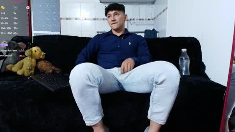 jacobo online show from March 21, 2:33 pm