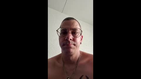 jacquesfournirr online show from April 14, 11:52 pm