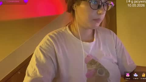 jacywinslat online show from May 10, 4:24 pm