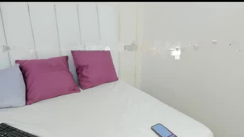 Jade online show from April 14, 7:17 pm