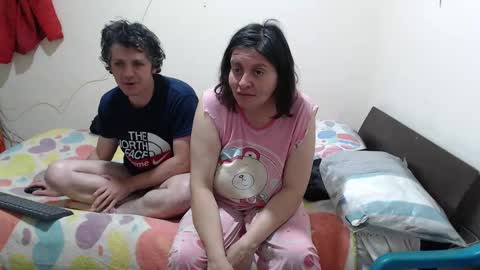 Snapshot of jade_noah_ chatting on October 21, 3:59 pm jade y noah online show from October 21, 3:59 pm