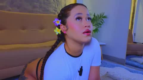 jadee__ online show from October 6, 3:13 am