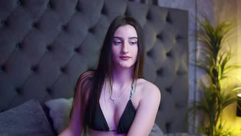  Jade  online show from May 26, 7:42 pm