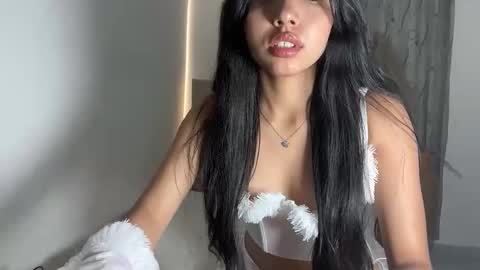 jadelaurent online show from April 26, 12:08 am