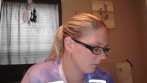 JadeLuv online show from December 14, 6:52 pm