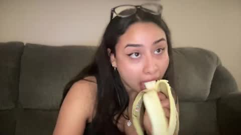 Snapshot of jadexbabe chatting on December 21, 10:06 am Jadexbabe online show from December 21, 10:06 am