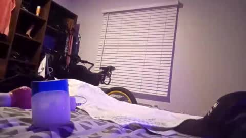 jaidenblake online show from February 6, 9:43 am