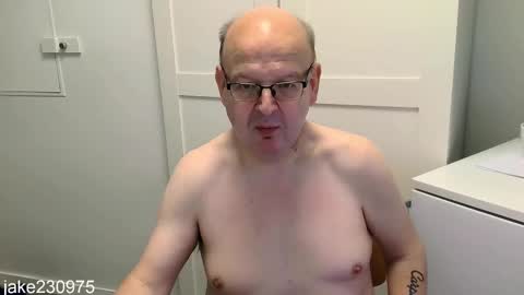 Jake2309 online show from October 23, 8:21 pm