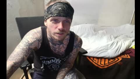 showingitoff online show from February 24, 4:37 am