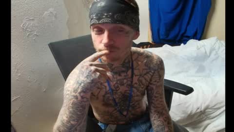 showingitoff online show from February 21, 7:33 am