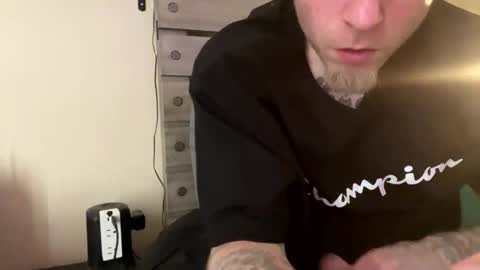 Snapshot of jakenorman083 chatting on November 1, 4:22 am jakenorman083 online show from November 1, 4:22 am