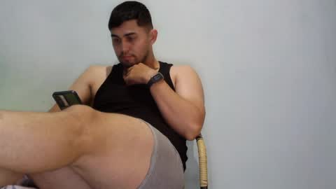 Hello I am jake online show from April 15, 7:58 pm