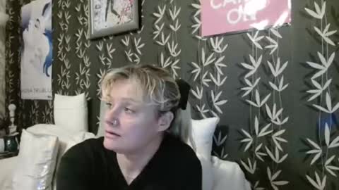 JAKKI LOUISE pornstar online show from November 14, 5:37 pm