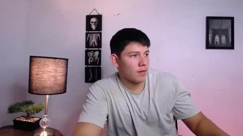 james_cr online show from November 14, 11:39 pm