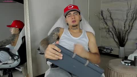 jamesdekker online show from September 24, 8:26 pm