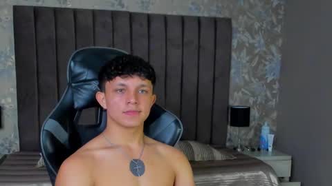 jamesgolden_ online show from March 7, 2:23 pm