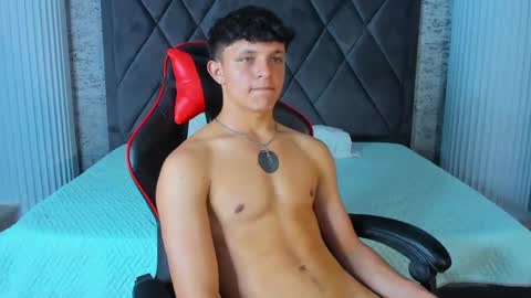 jamesgolden_ online show from March 5, 4:24 pm