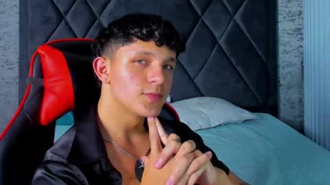 jamesgolden_ online show from March 8, 5:43 pm