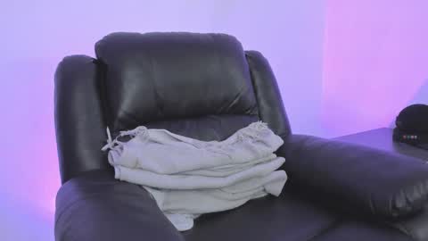 James Gray online show from March 10, 2:39 am