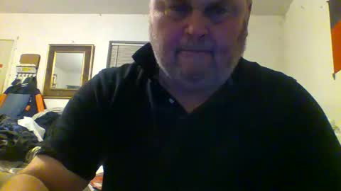 Hey online show from December 7, 11:18 pm