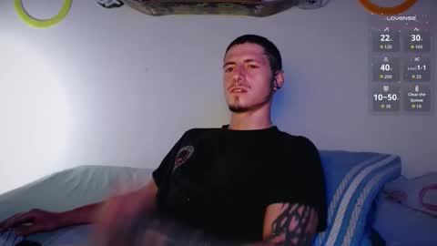 Snapshot of jamesss____ chatting on October 24, 3:51 am jamesss____ online show from October 24, 3:51 am