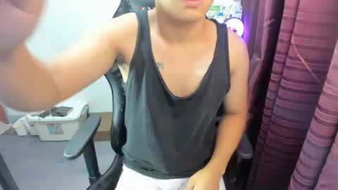 jamesthebigcockxxx online show from January 2, 3:48 am